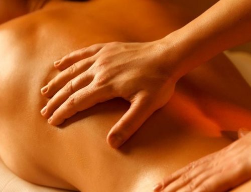 Massagem tântrica oferece cura física, emocional, mental e energética